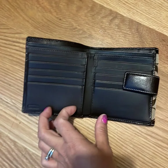 Authentic Coach Wallet - Picture 4 of 4